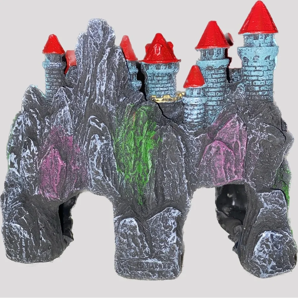 Castle Decoration for Fish Tanks/Aquariums 6 inches tall 7 inches wide